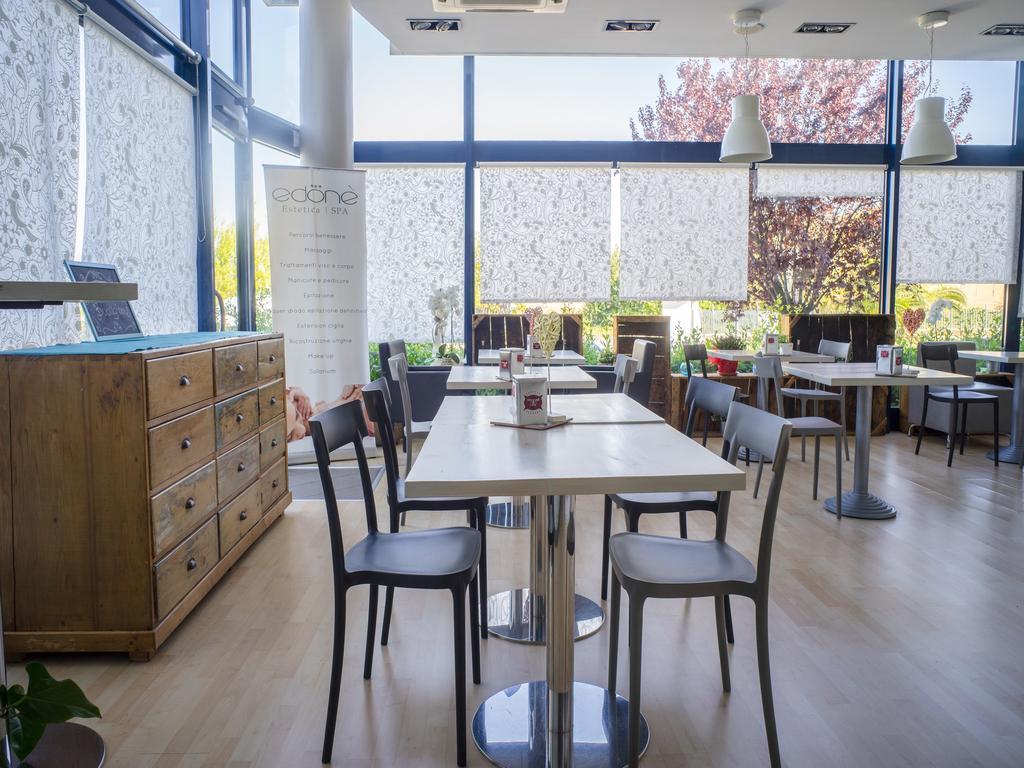 Hotel Select Atessa Zewnętrze zdjęcie